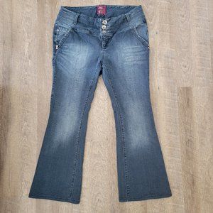 Torrid 16R Fit & Flare Three Button High Rise Vintage Stretch Bell Bottom Denim